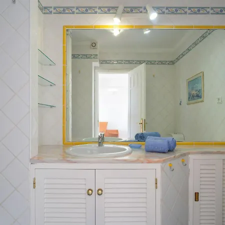 Villa Moradia Gale Luxury 4 Bedroom Perfect For Families Great Sea Views